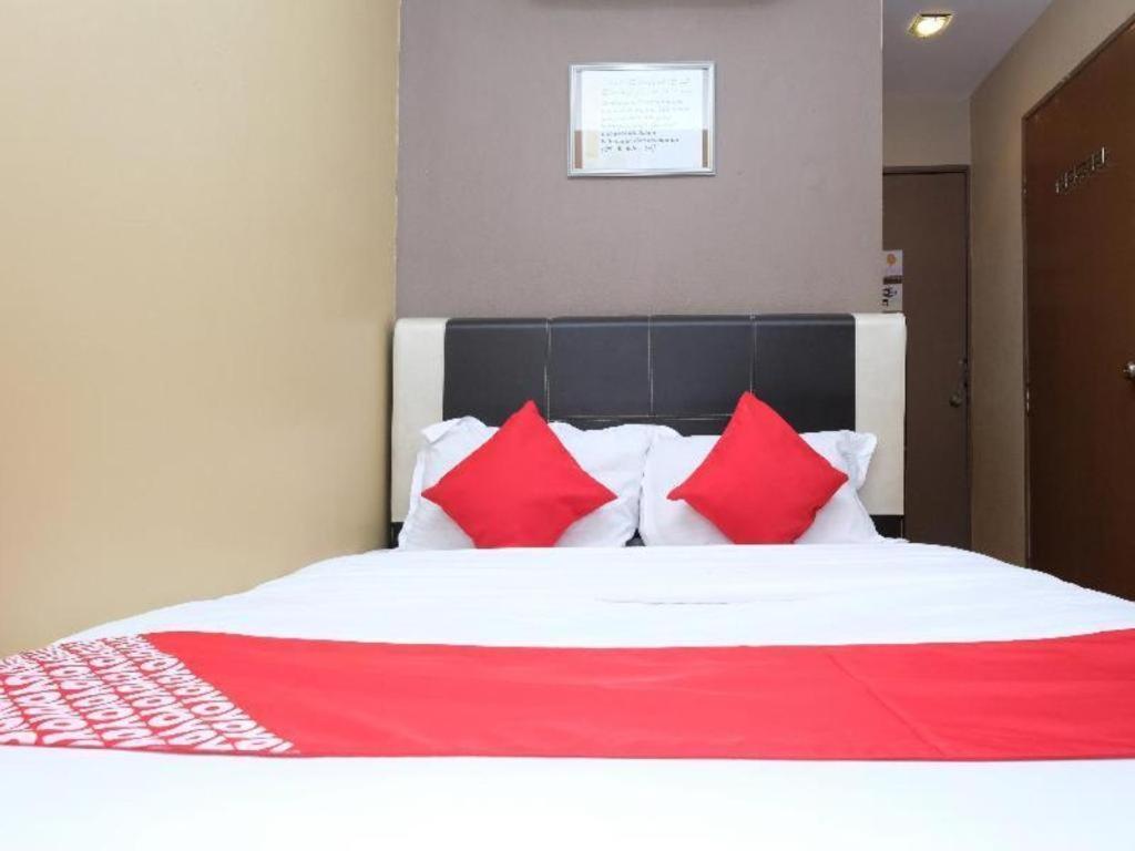 โอโย 44123 โฮเต็ล อัล-ซาอีฟ Hotel Kuala Kerai ภายนอก รูปภาพ