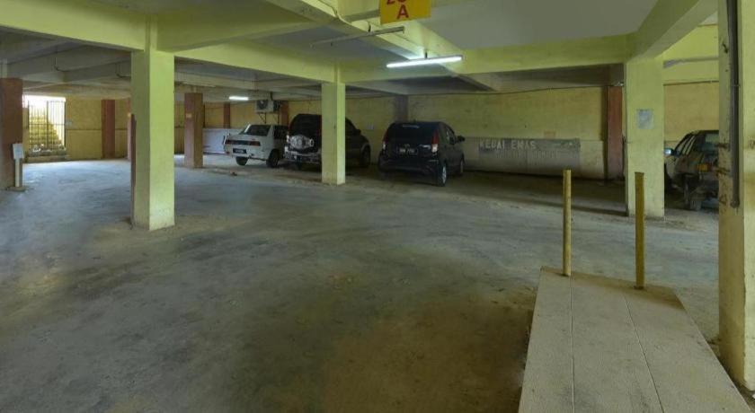 โอโย 44123 โฮเต็ล อัล-ซาอีฟ Hotel Kuala Kerai ภายนอก รูปภาพ